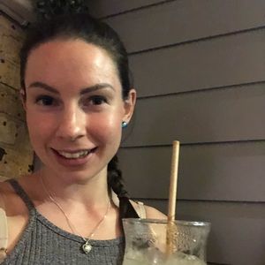 Meet your Posher, Amber